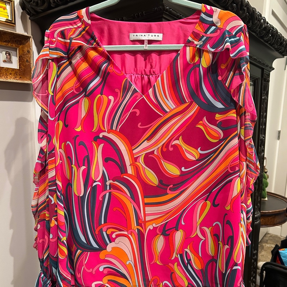 Trina Turk lined ruffle blouse.